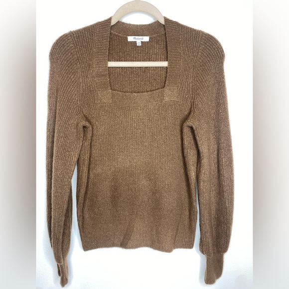 Madewell Melwood Square-Neck Pullover
Sweater in Coziest Yarn - Picture 5 of 9